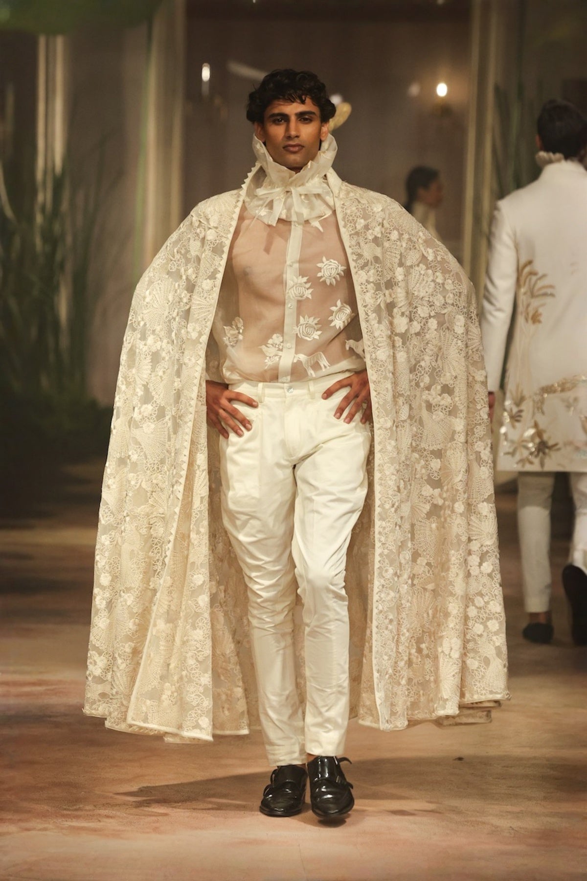 Ivory Net Mens Cape
