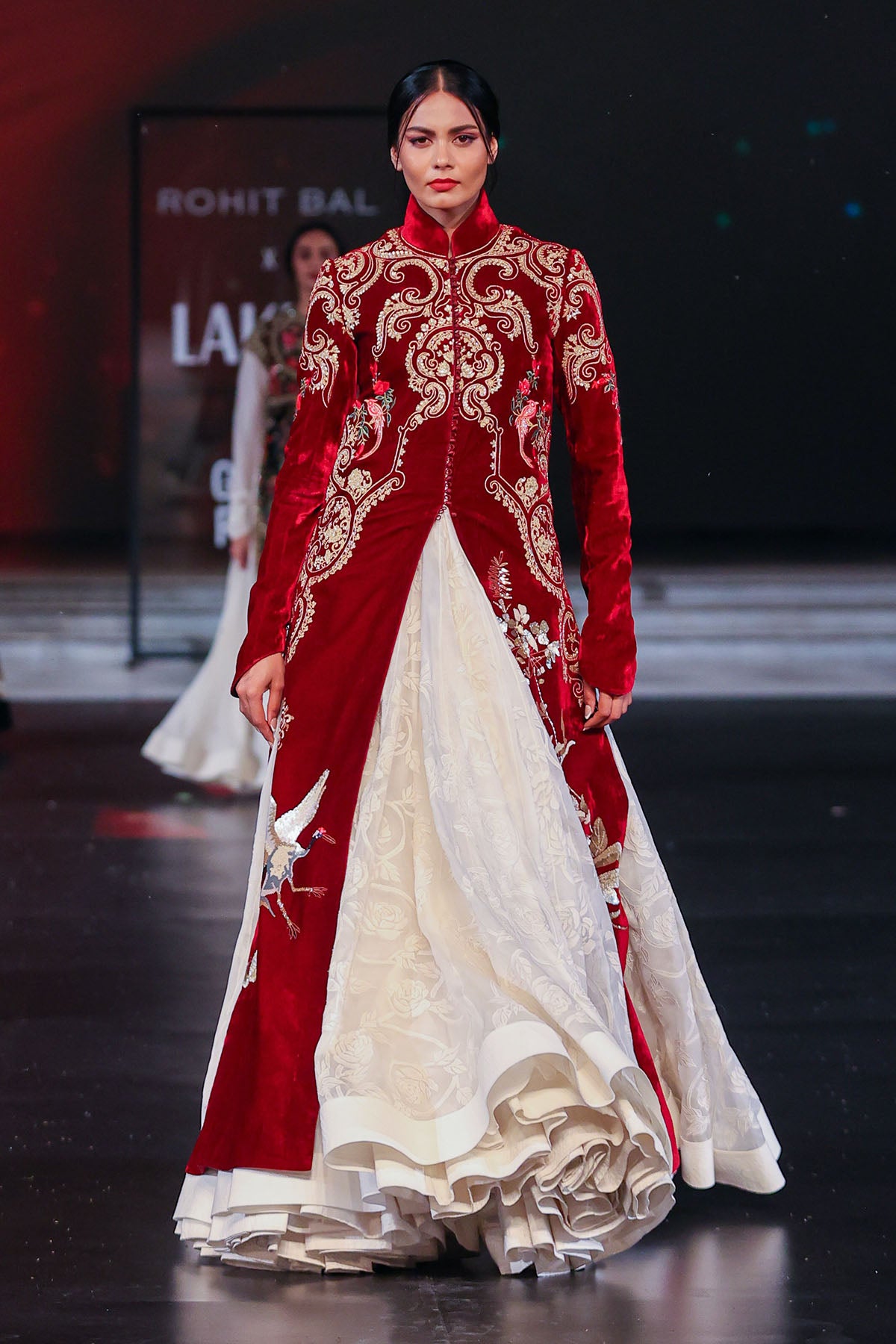 Velvet Embroidery Mandarin Collar Long Jacket