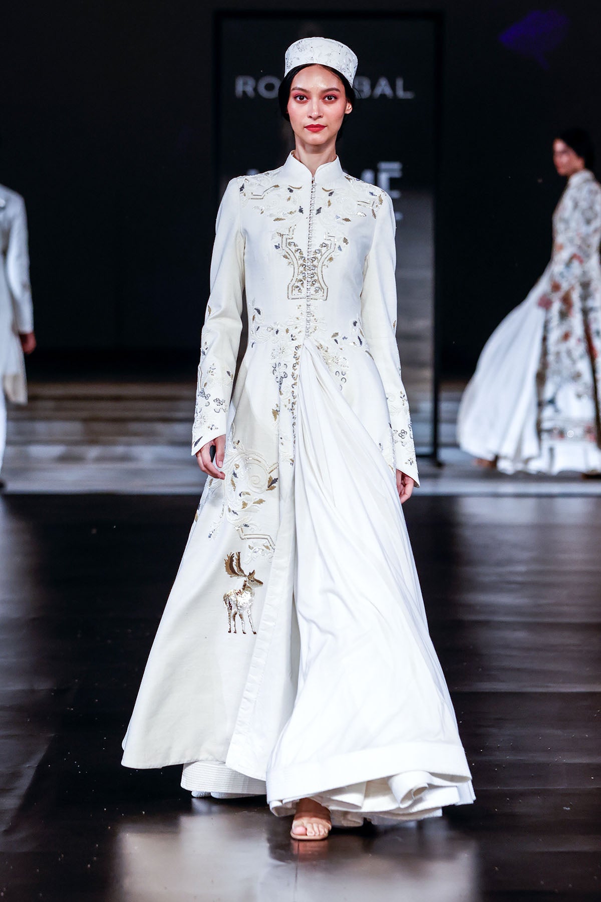 Women's Long Jacket With Embroidery