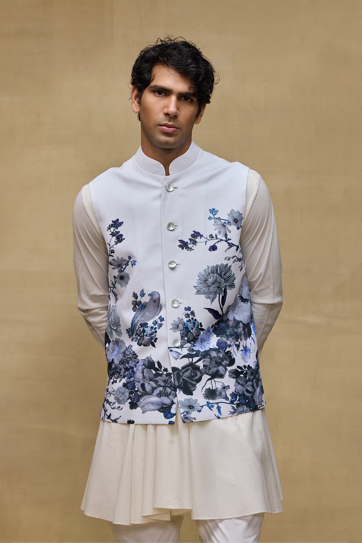 Ivory Royale Mens Bundi
