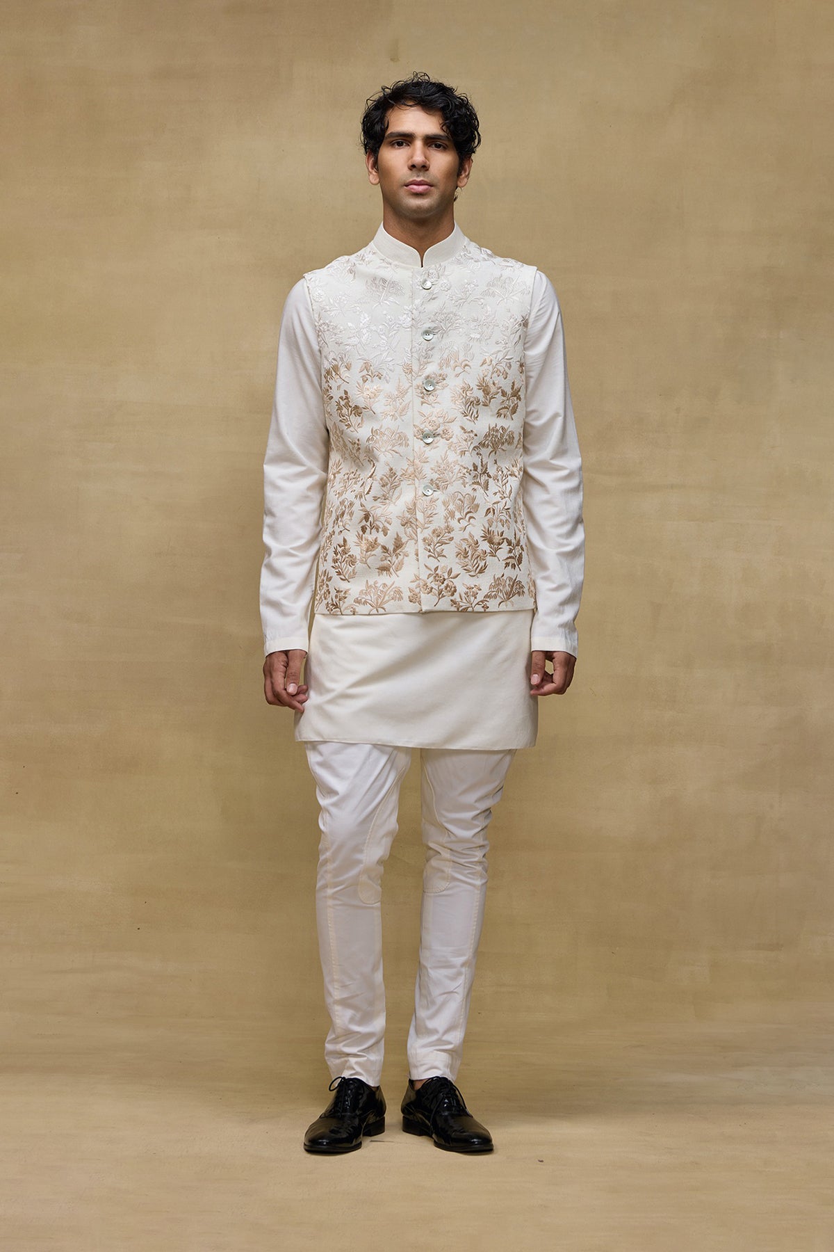 Mens Bundi