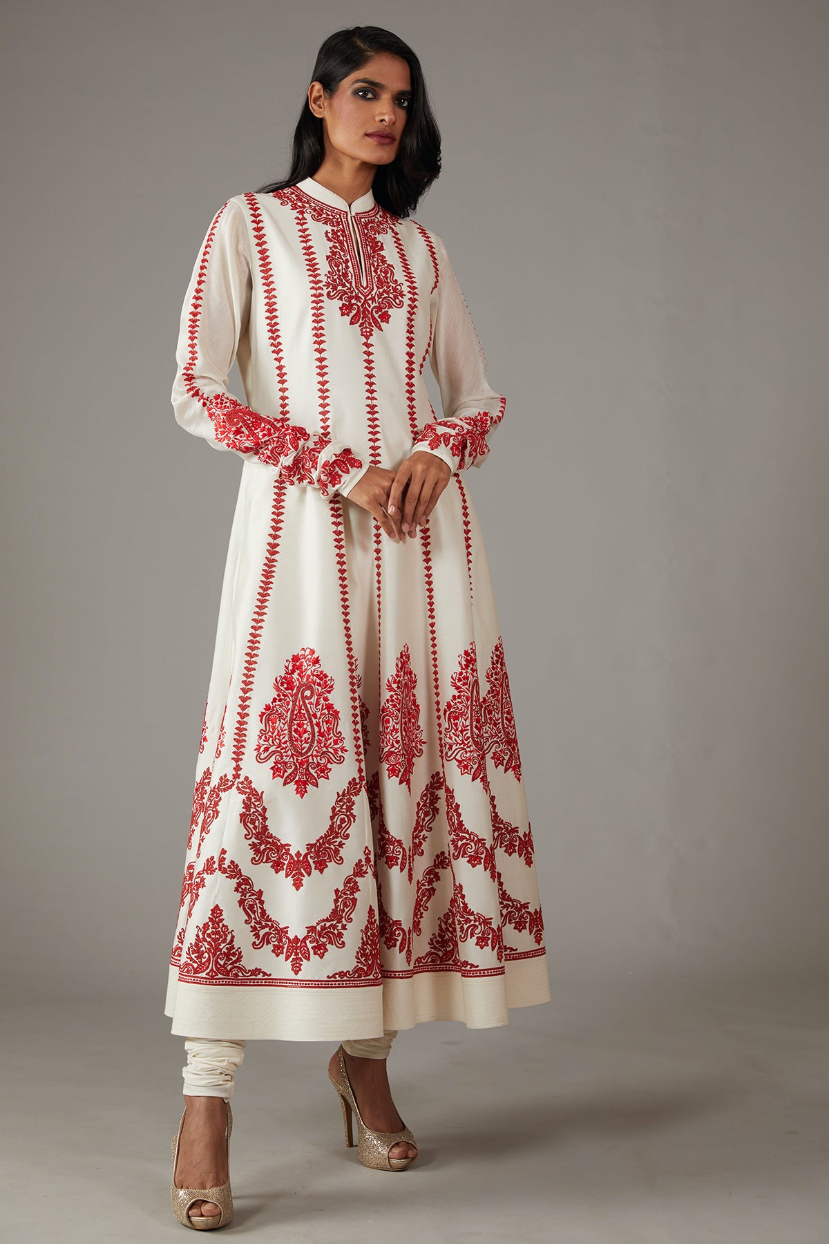 Ivory Chanderi Silk Kurta Set With Embroidery