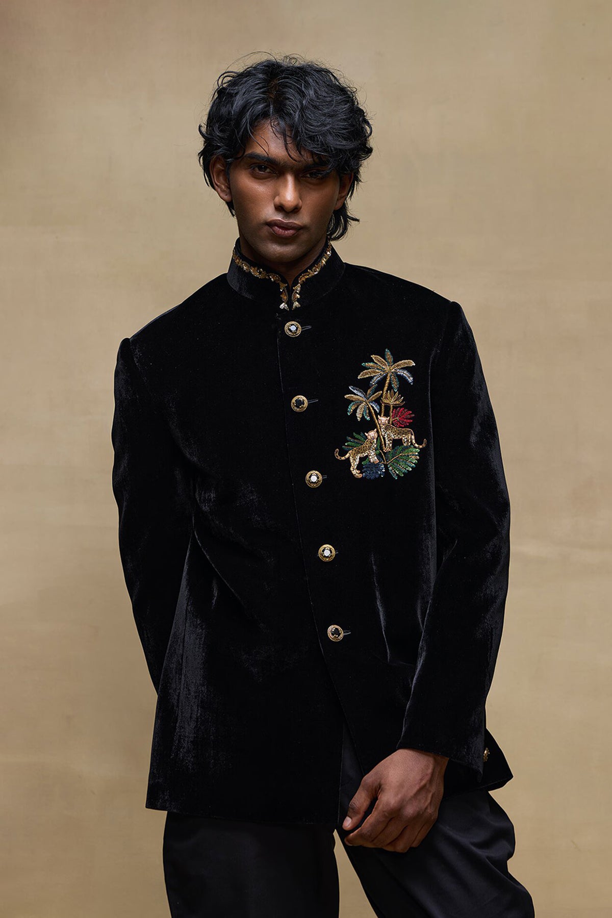 Mens Bandgala With Menakari Button
