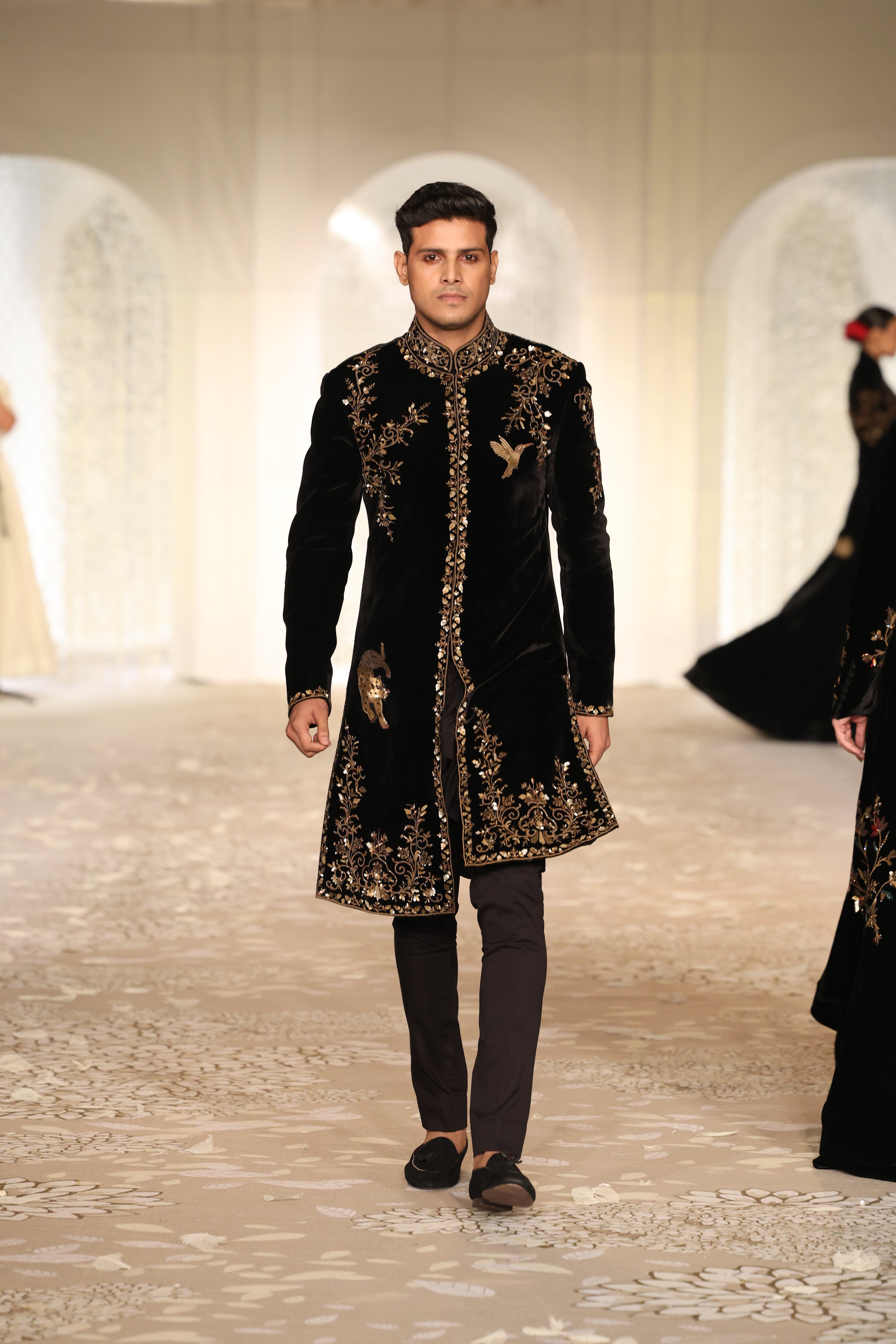 Velvet Sherwani With Embroidery