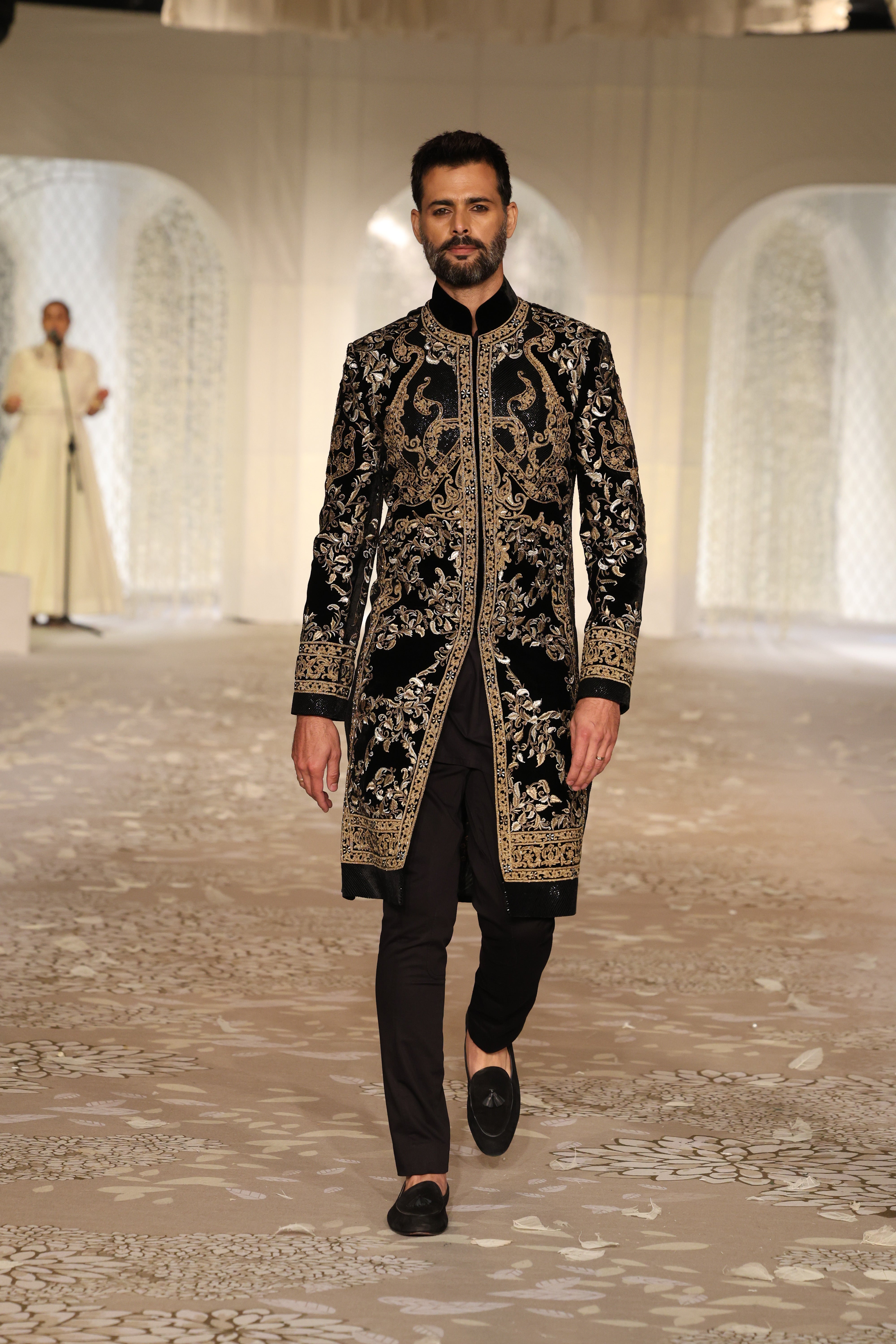 Velvet Sherwani With Embroidery