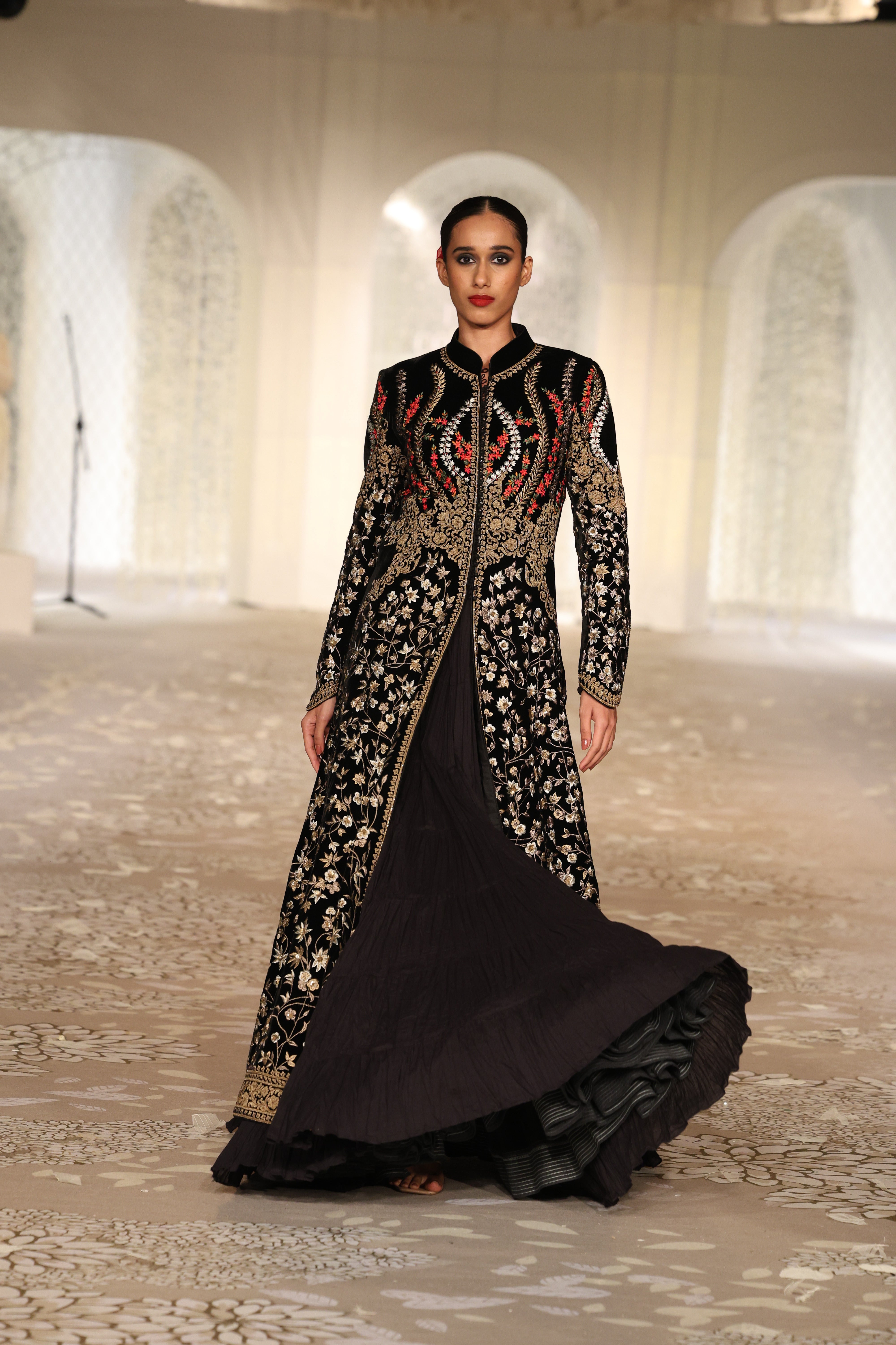 Velvet Embroidered Long Jacket