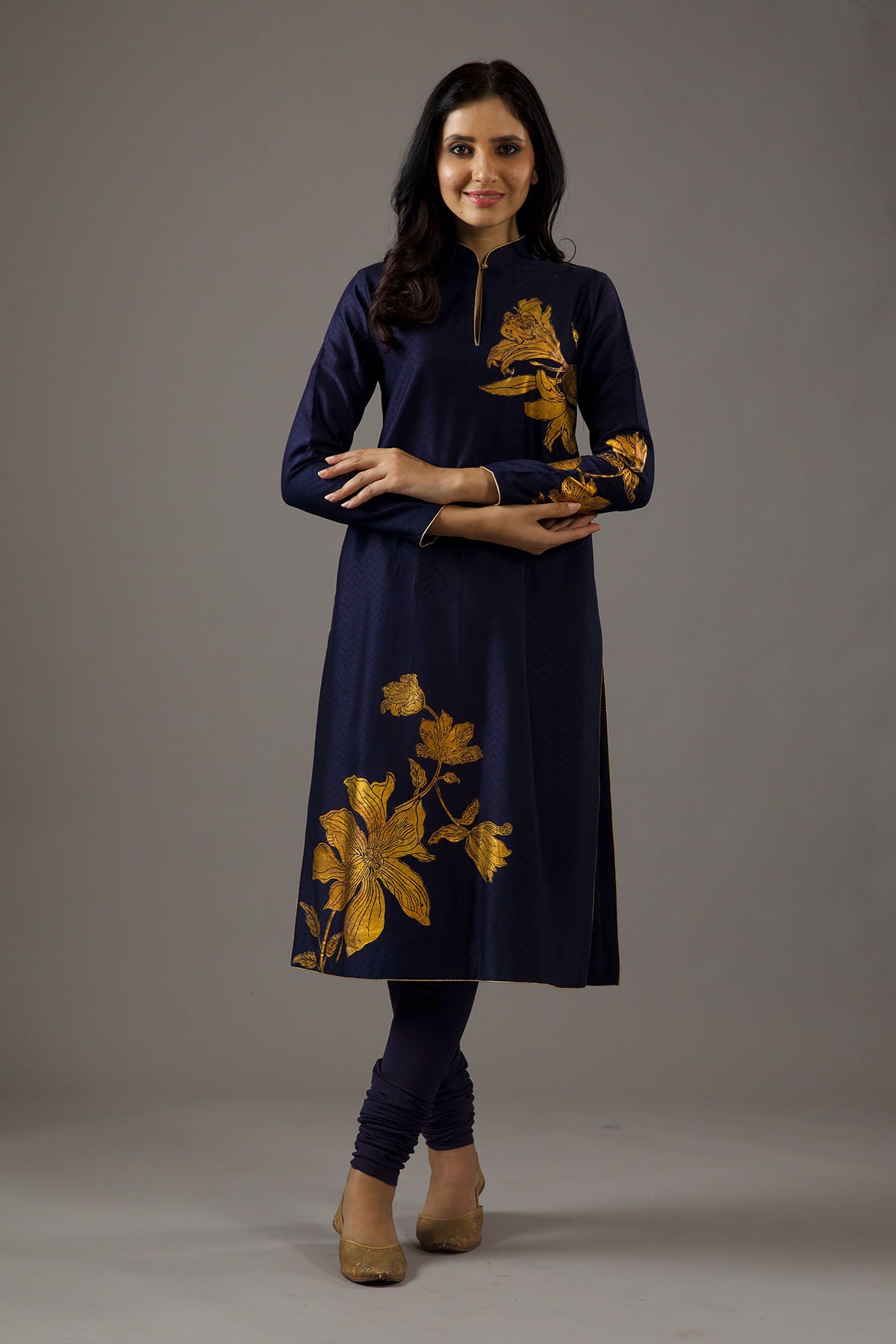 Chanderi Sillk Gold Foil Kurta Set
