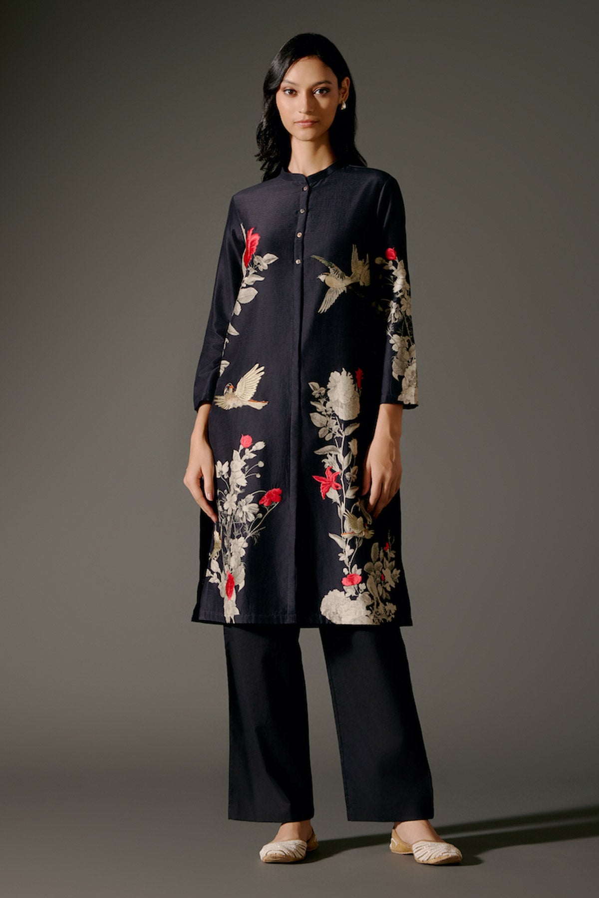 Black Chanderi Kurta Set With Floral Digital Print & Embroidery & Volie Pant
