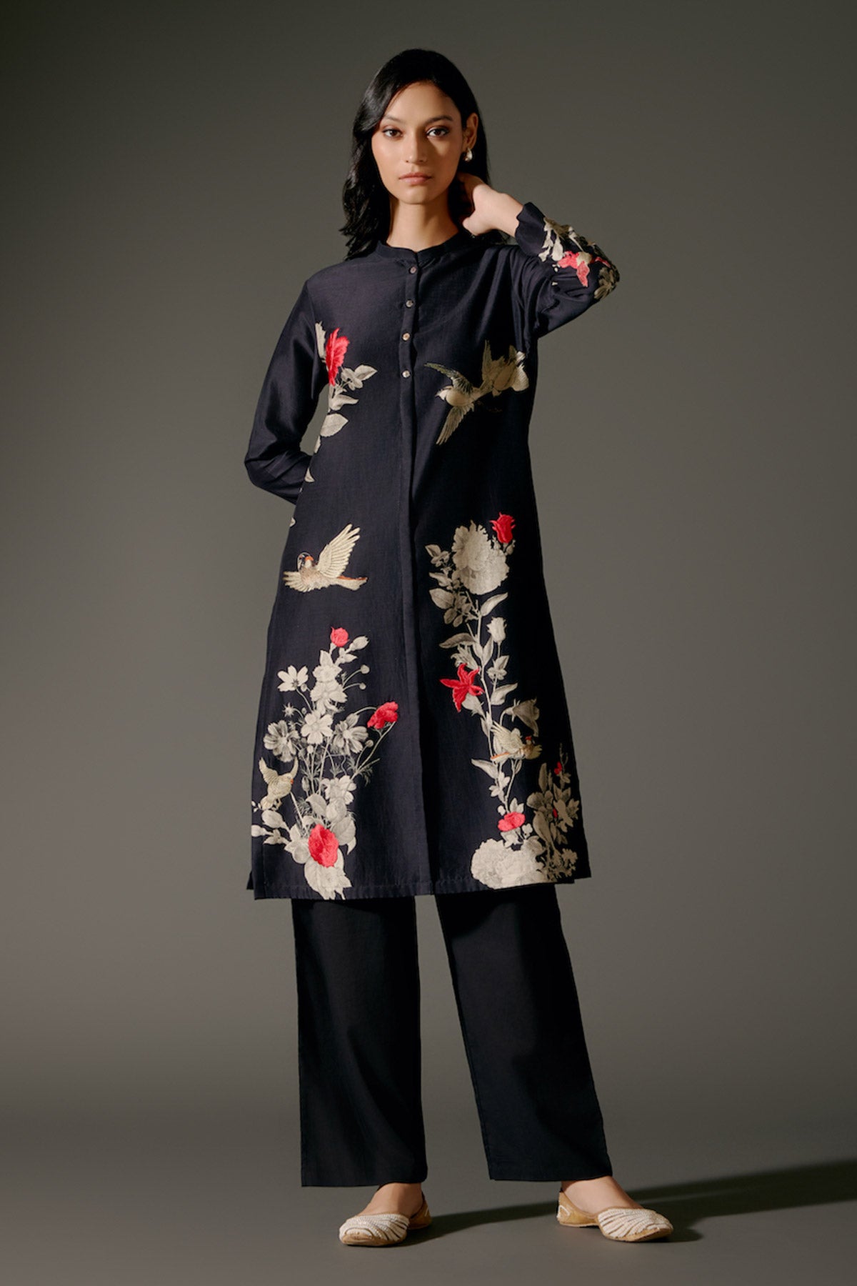 Black Chanderi Kurta Set With Floral Digital Print & Embroidery & Volie Pant