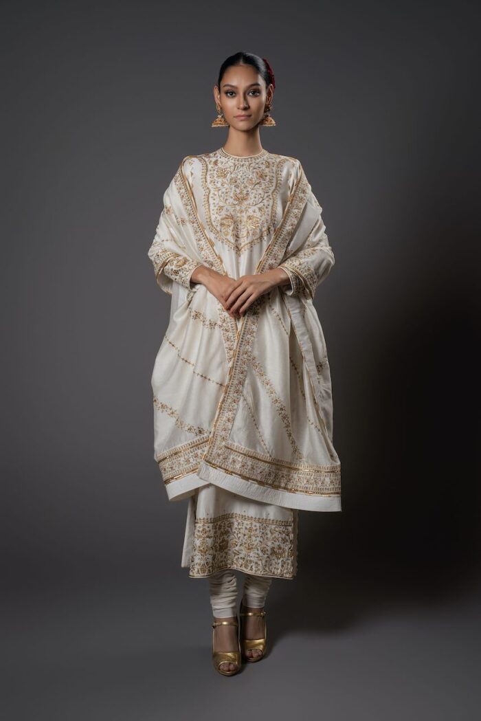 Ivory Chanderi Silk Kurta Set With Embroidery