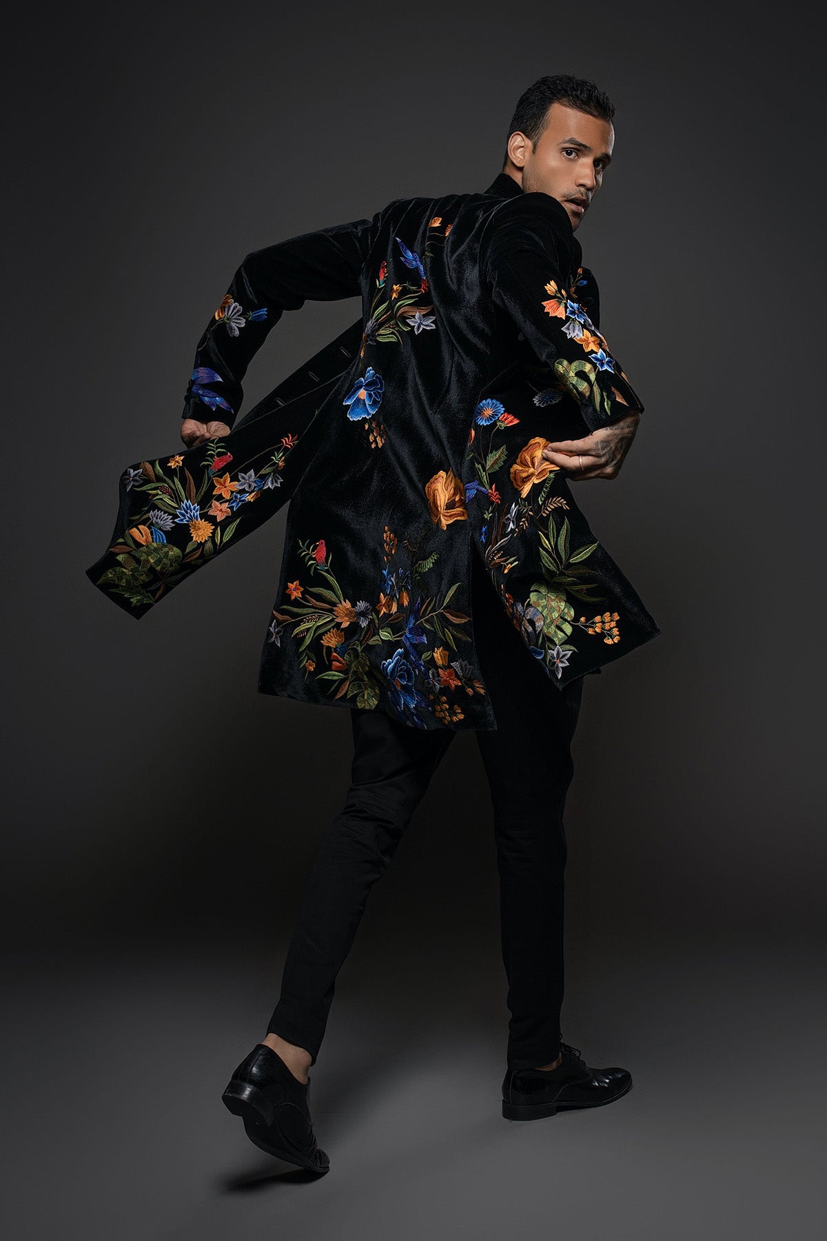Men's Embroidery Sherwani