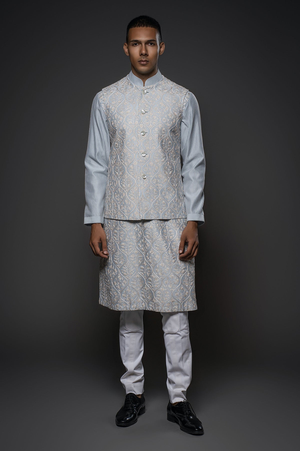 Men's Embroidery Bundi Kurta Set