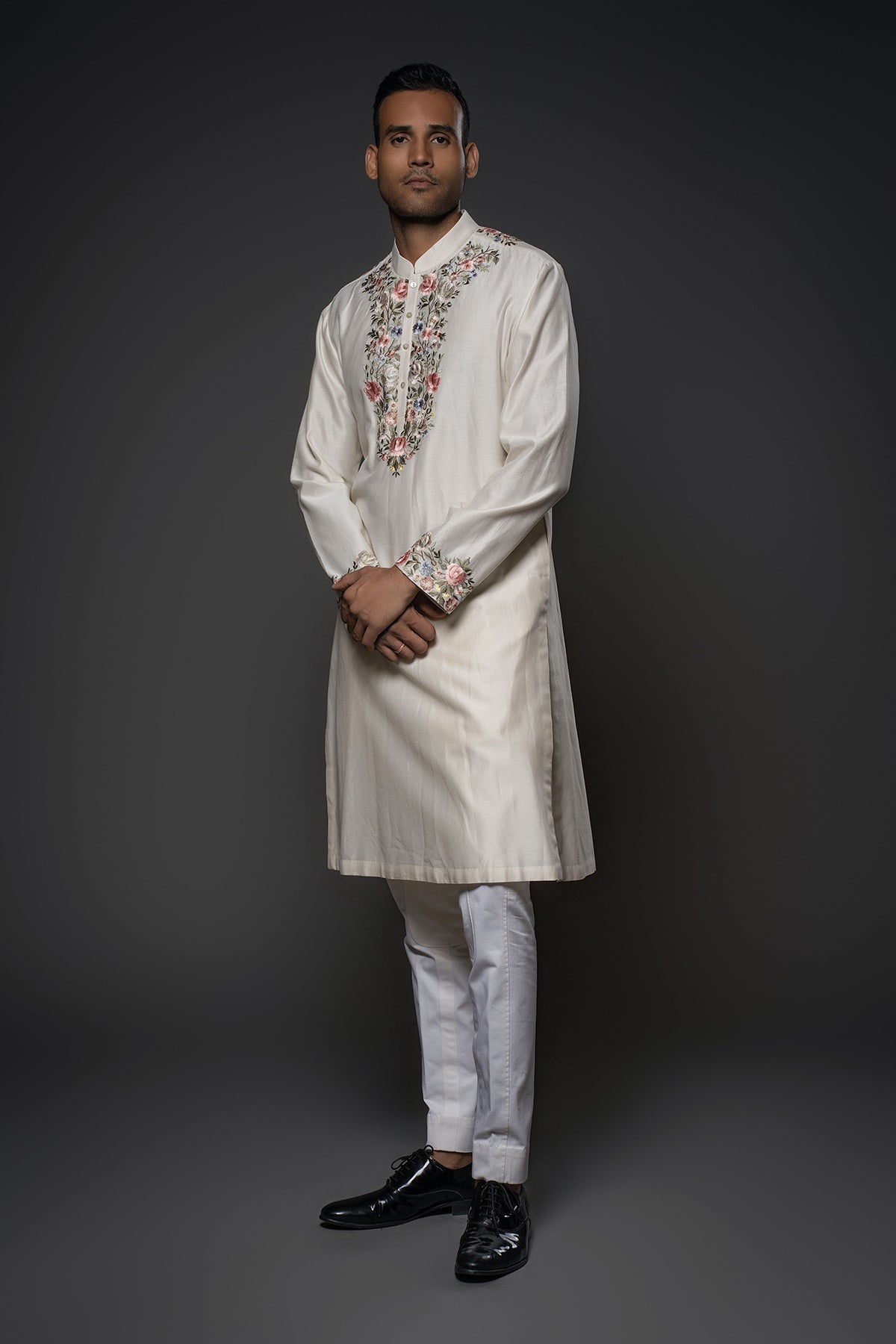 Men's Embroidery Kurta Set
