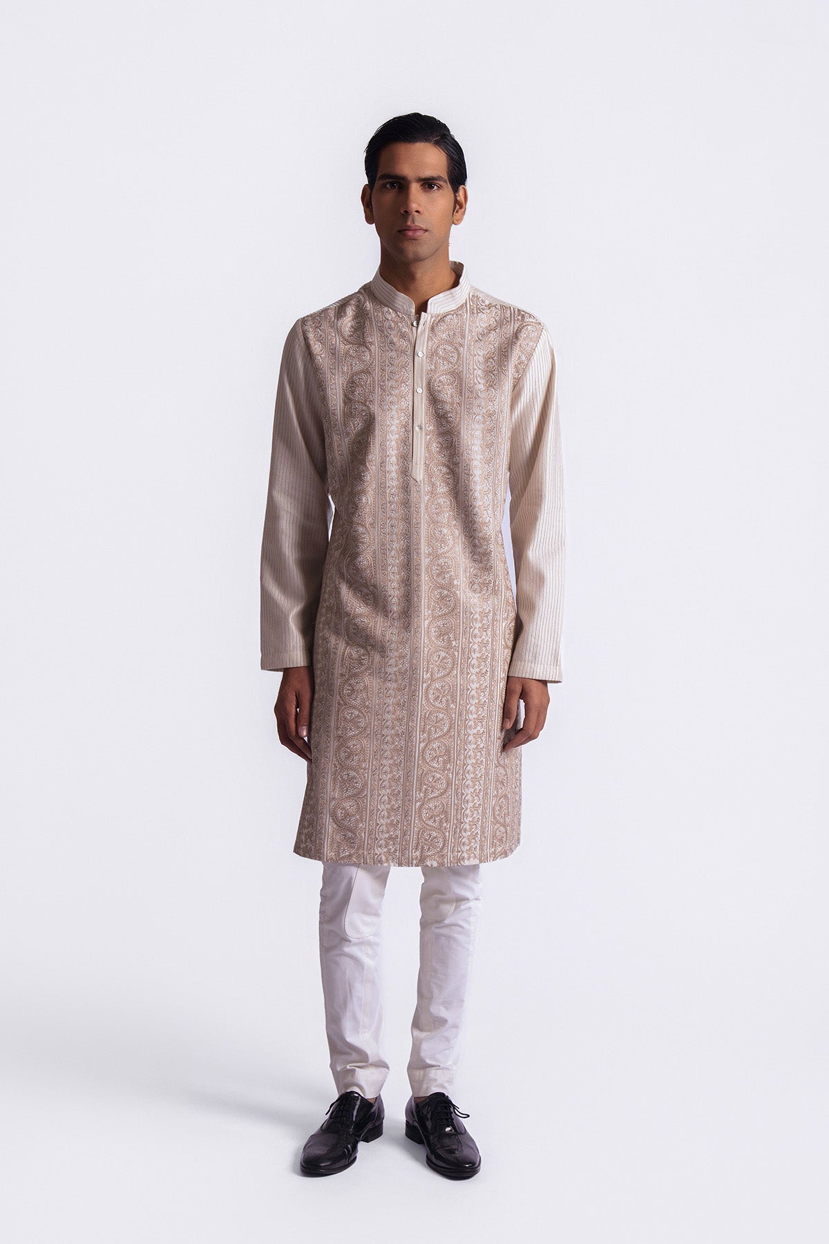 Men's Chanderi Embroidered Kurta Set