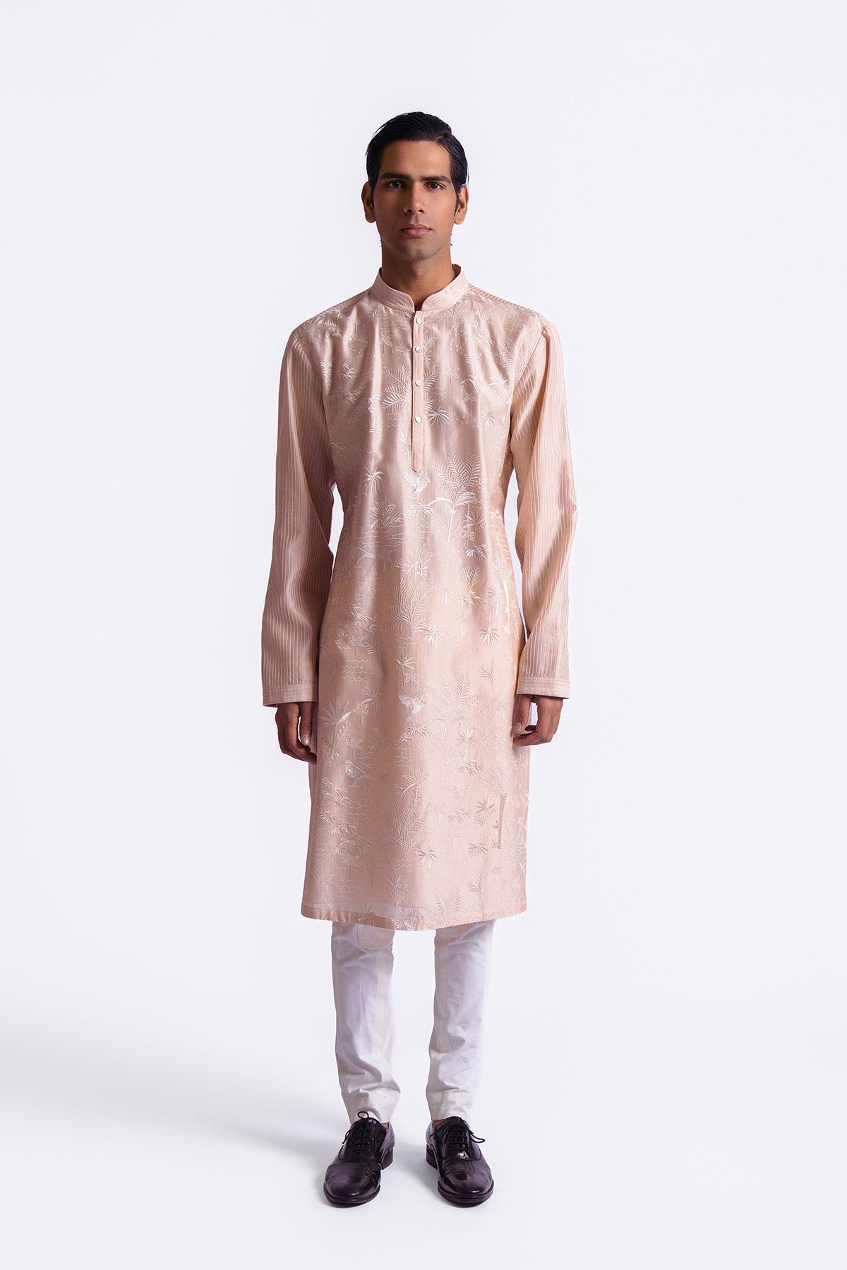 Men's Chanderi Embroidered Kurta Set
