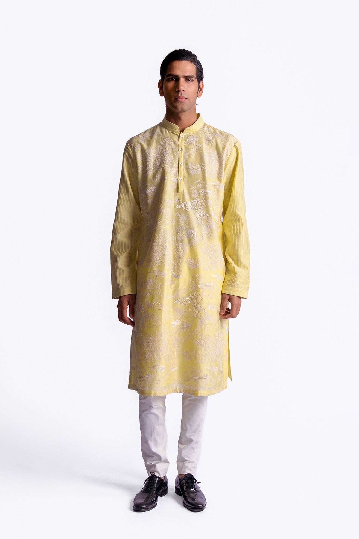 Men's Chanderi Embroidered Kurta Set