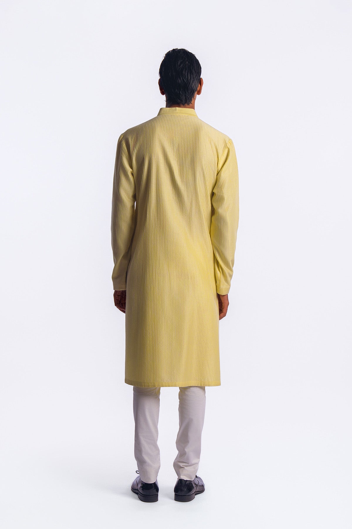 Men's Chanderi Embroidered Kurta Set