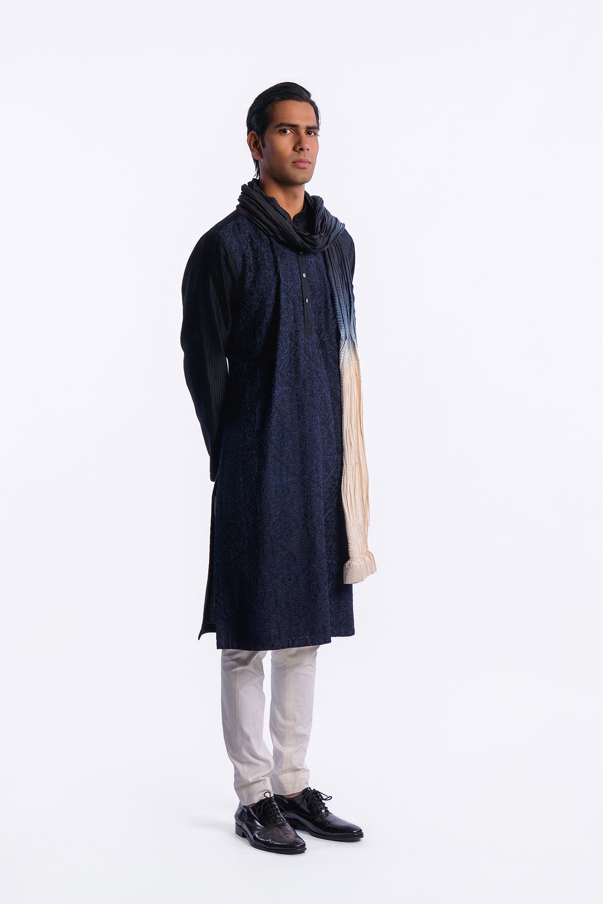 Men's Chanderi Embroidered Kurta Set