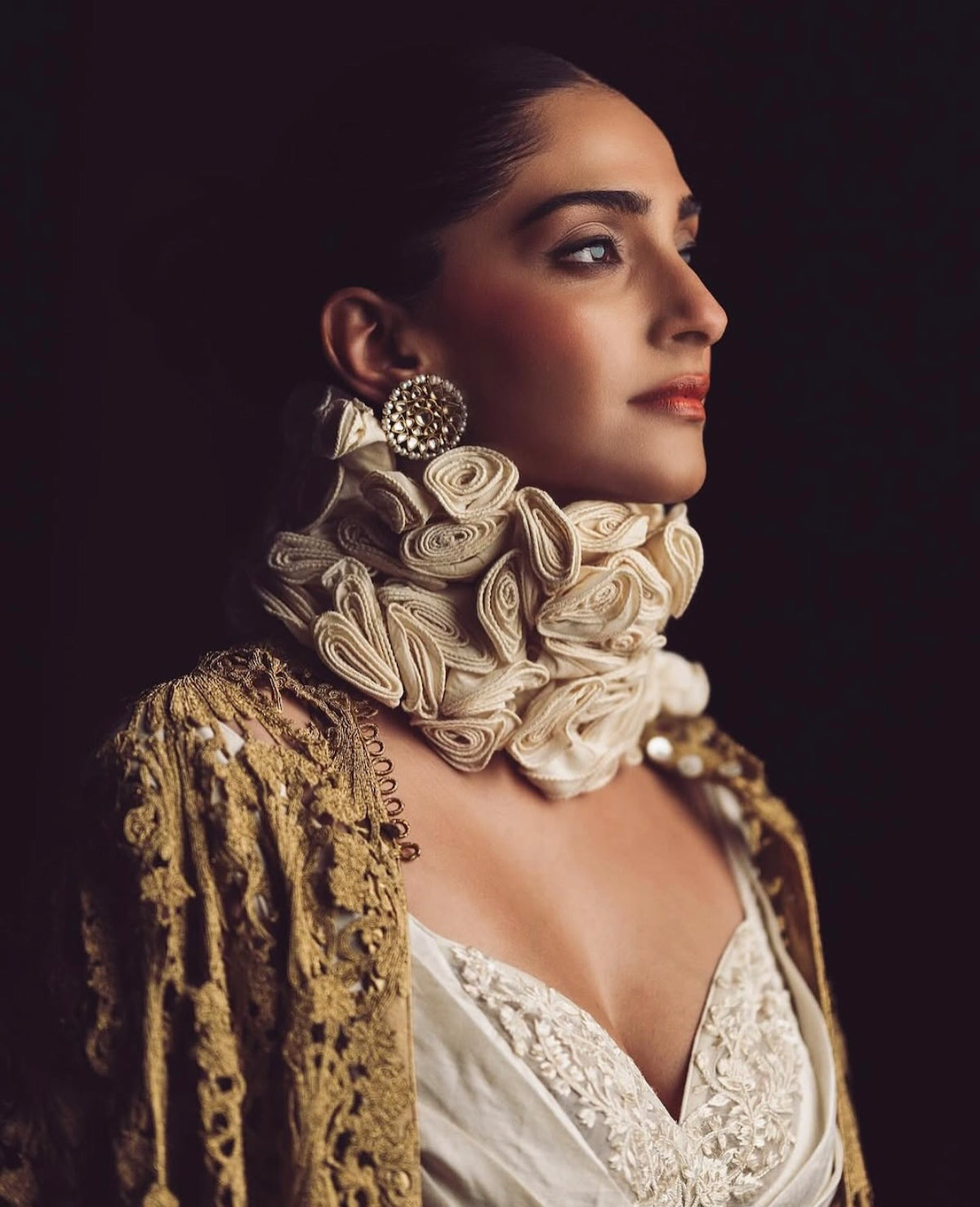Sonam Kapoor In Rohit Bal Net Jacket & Voile Anarkali Set