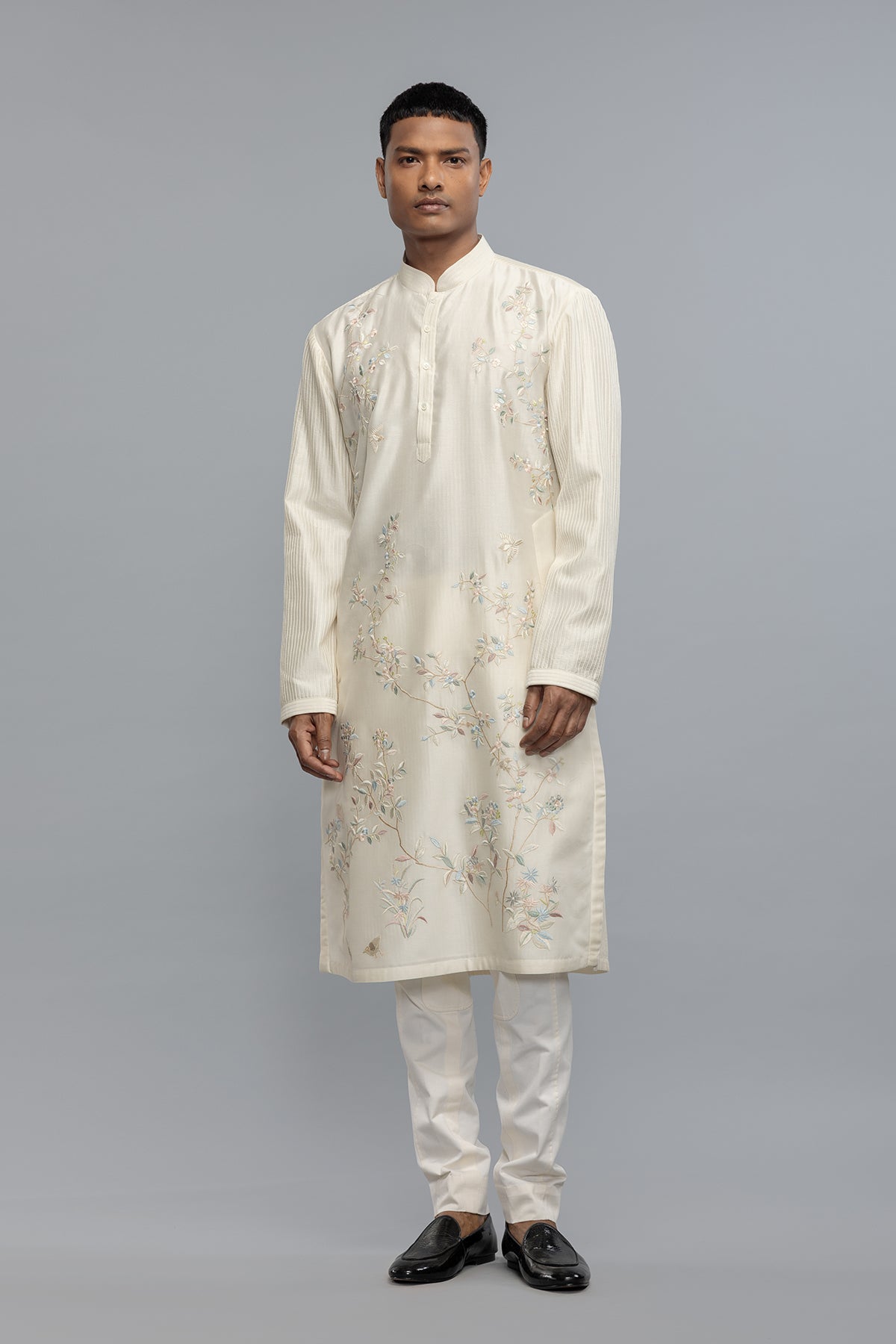 Men's Chanderi Kurta with Fine Resham Detailing