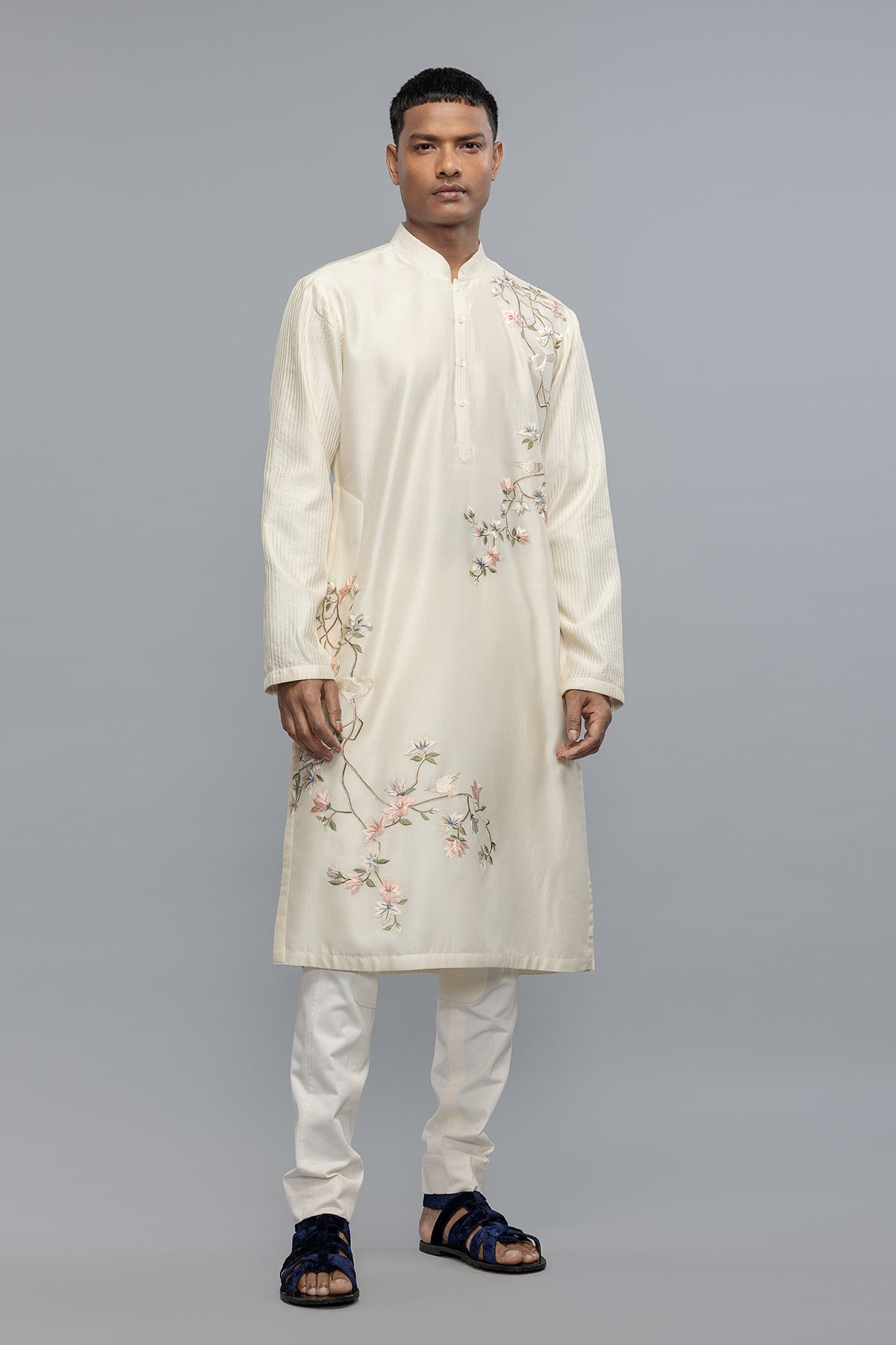Men's Chanderi Kurta with Intricate Threadwork