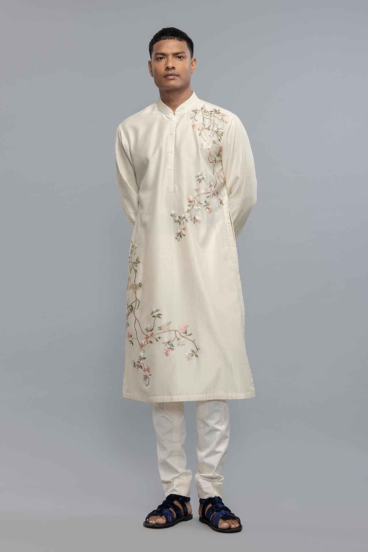 Men's Chanderi Kurta with Intricate Threadwork