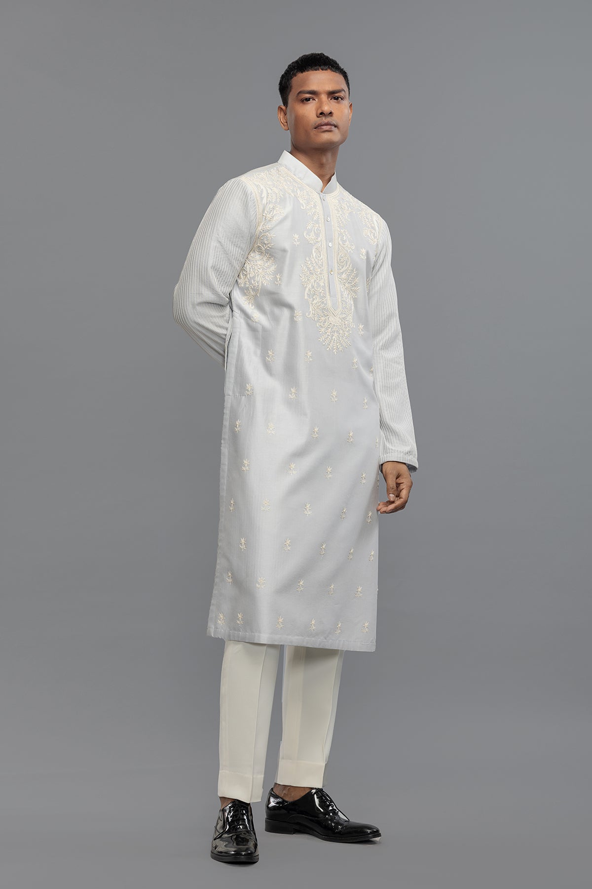 Men's Chanderi Kurta Set with Matka Silk Applique & Embroidery