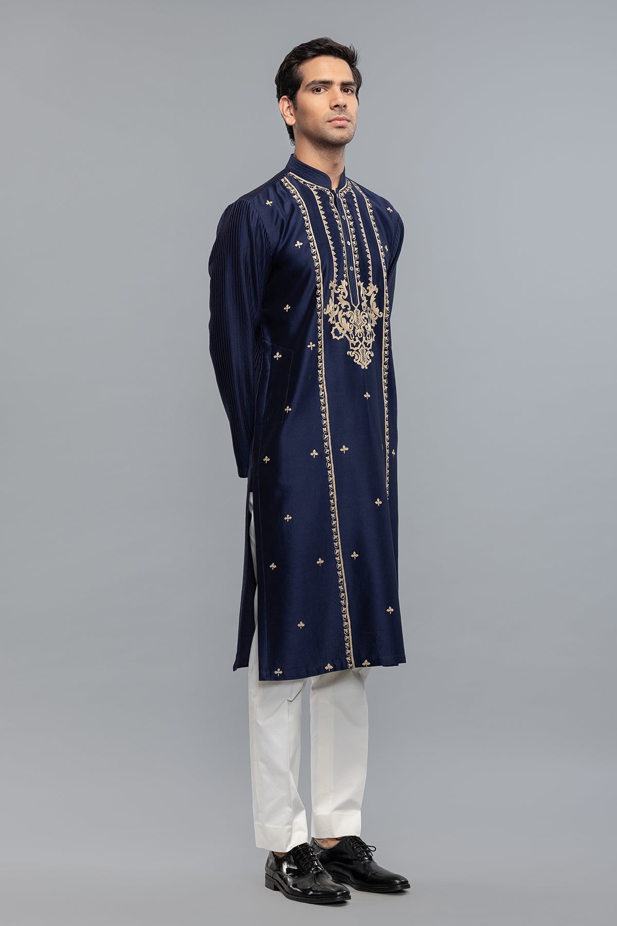 Men's Chanderi Kurta Set with Fine Resham Detailing