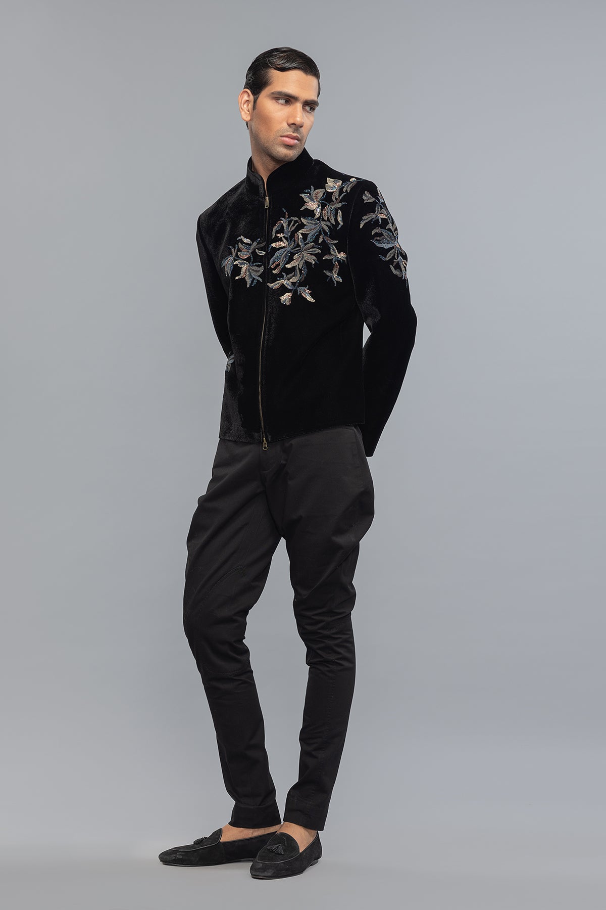 Elegant Black Velvet Men's Bandhgala with Intricate Embroidery