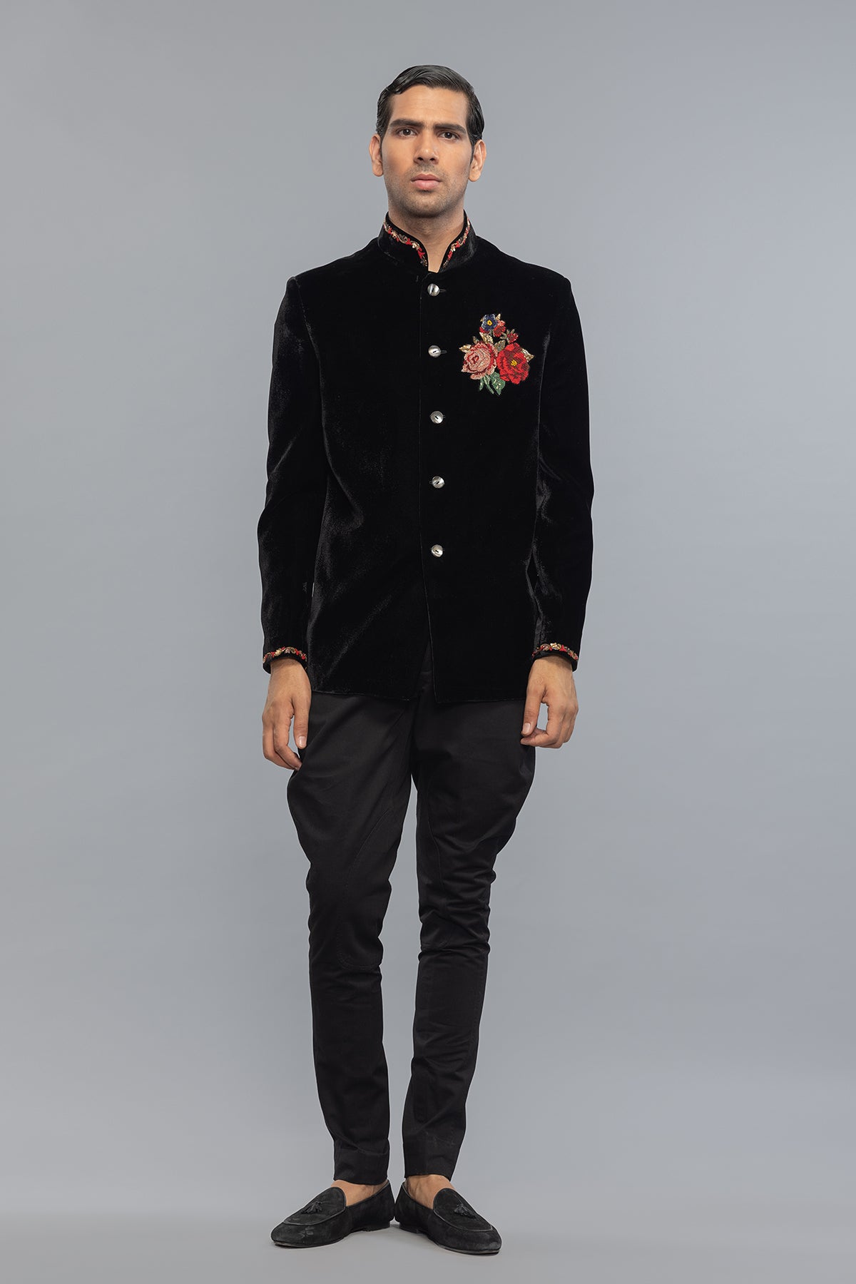 Elegant Black Velvet Men's Bandhgala with Intricate Embroidery