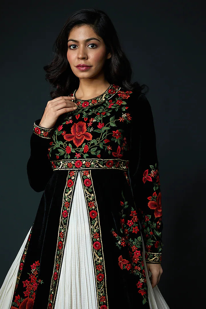 Chanderi Floral Embroidered Anarkali Set With Crinkle Ghera