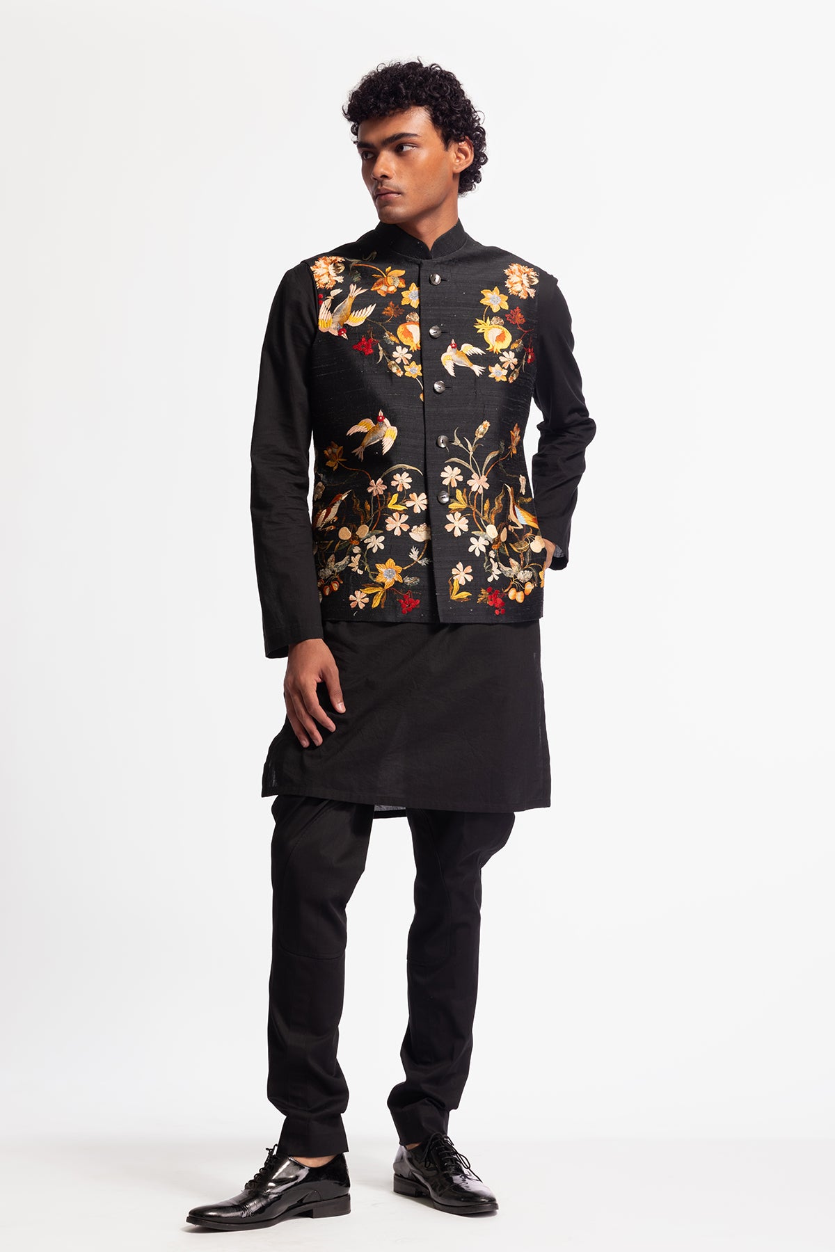 Men's Floral Printed Bundi with Embroidery in Dupion Silk