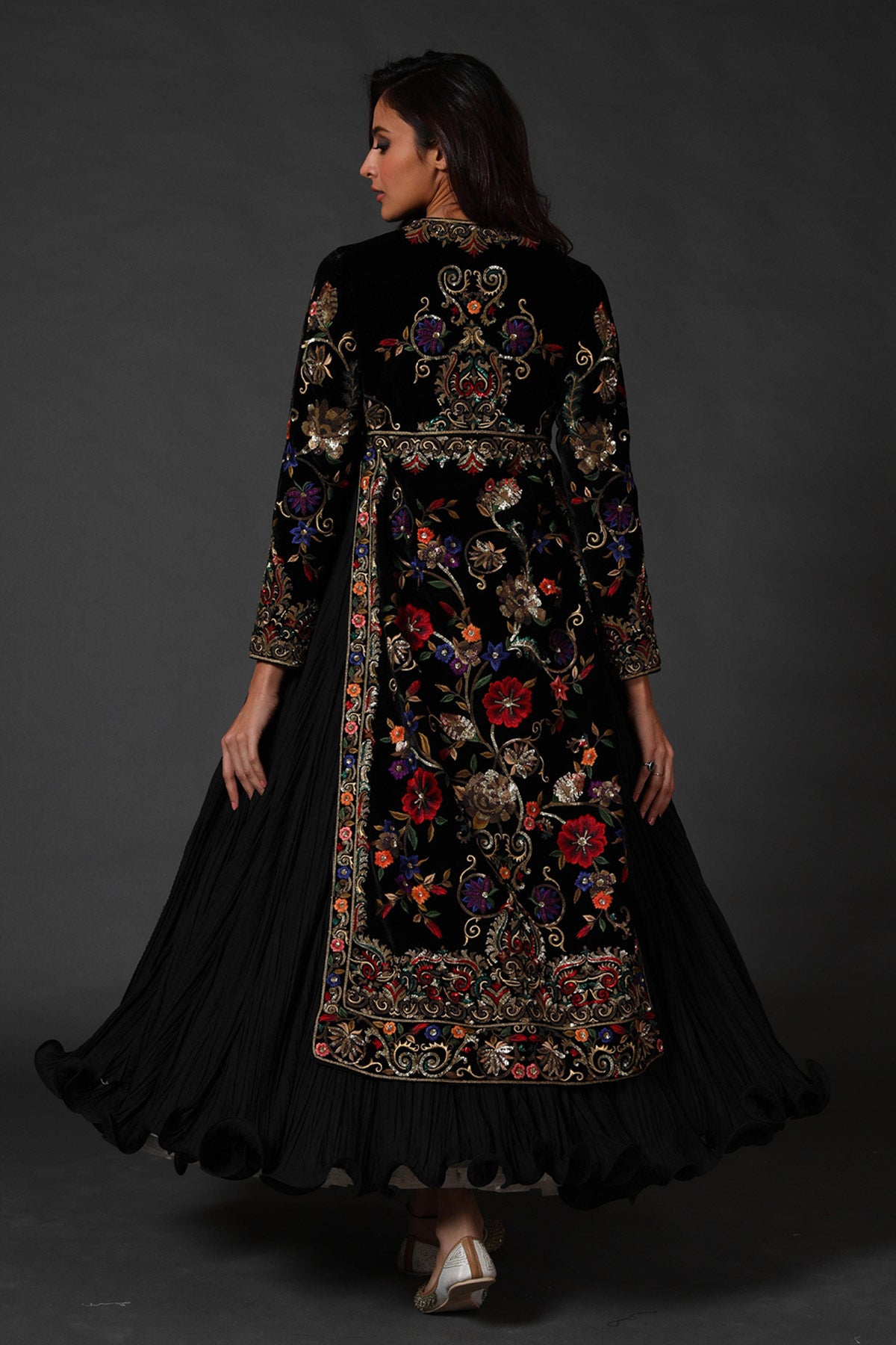 Embroidery Slit Anarkali Set Attached With Crinkled Ghera