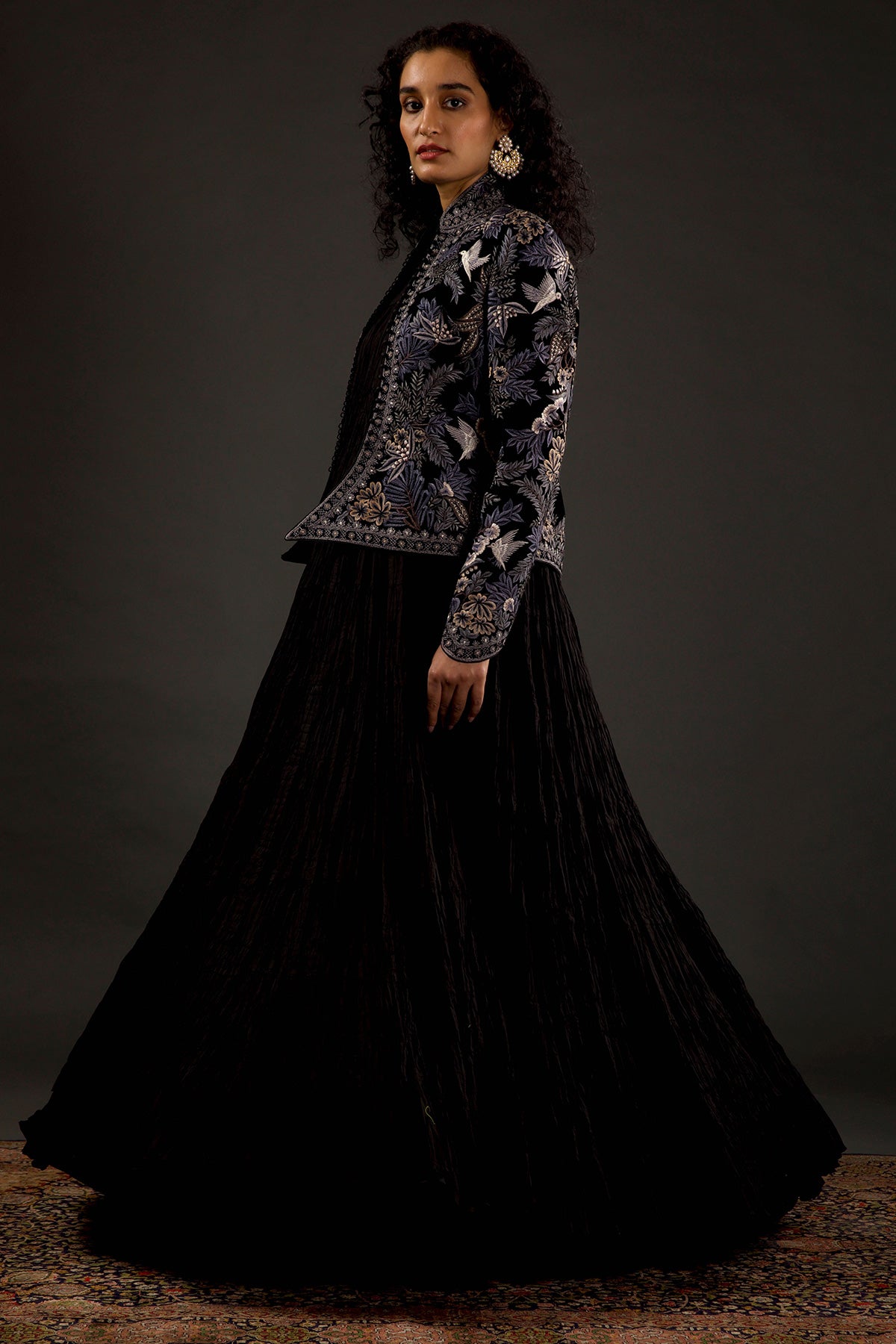 Velvet Silk Short Jacket With Embroidery