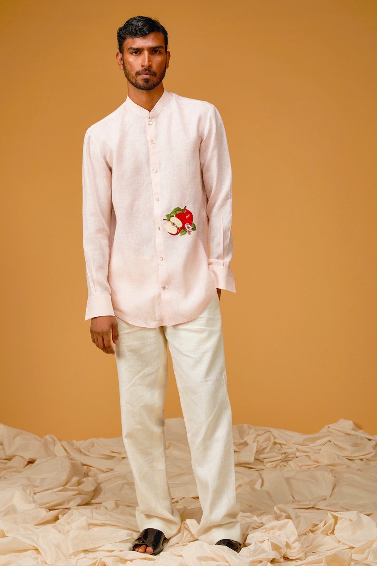 Men's Powder Pink Linen Shirt With Apple Embroidery