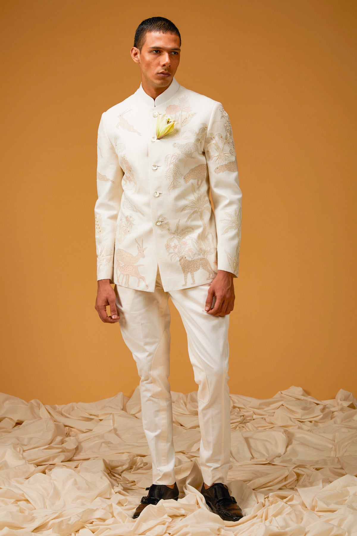 Ivory Jungle Bandgala