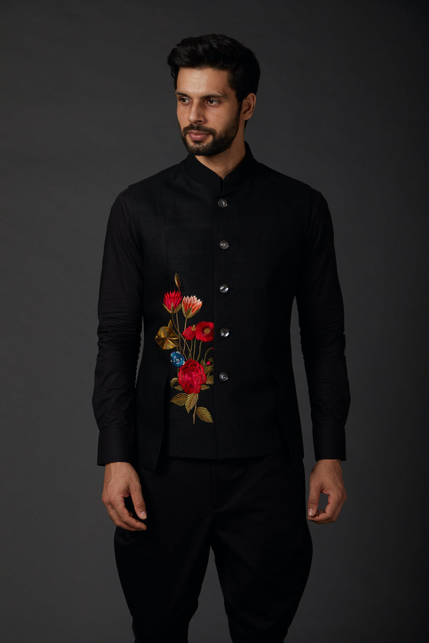 Black Matka Machine Embroidered Bundi