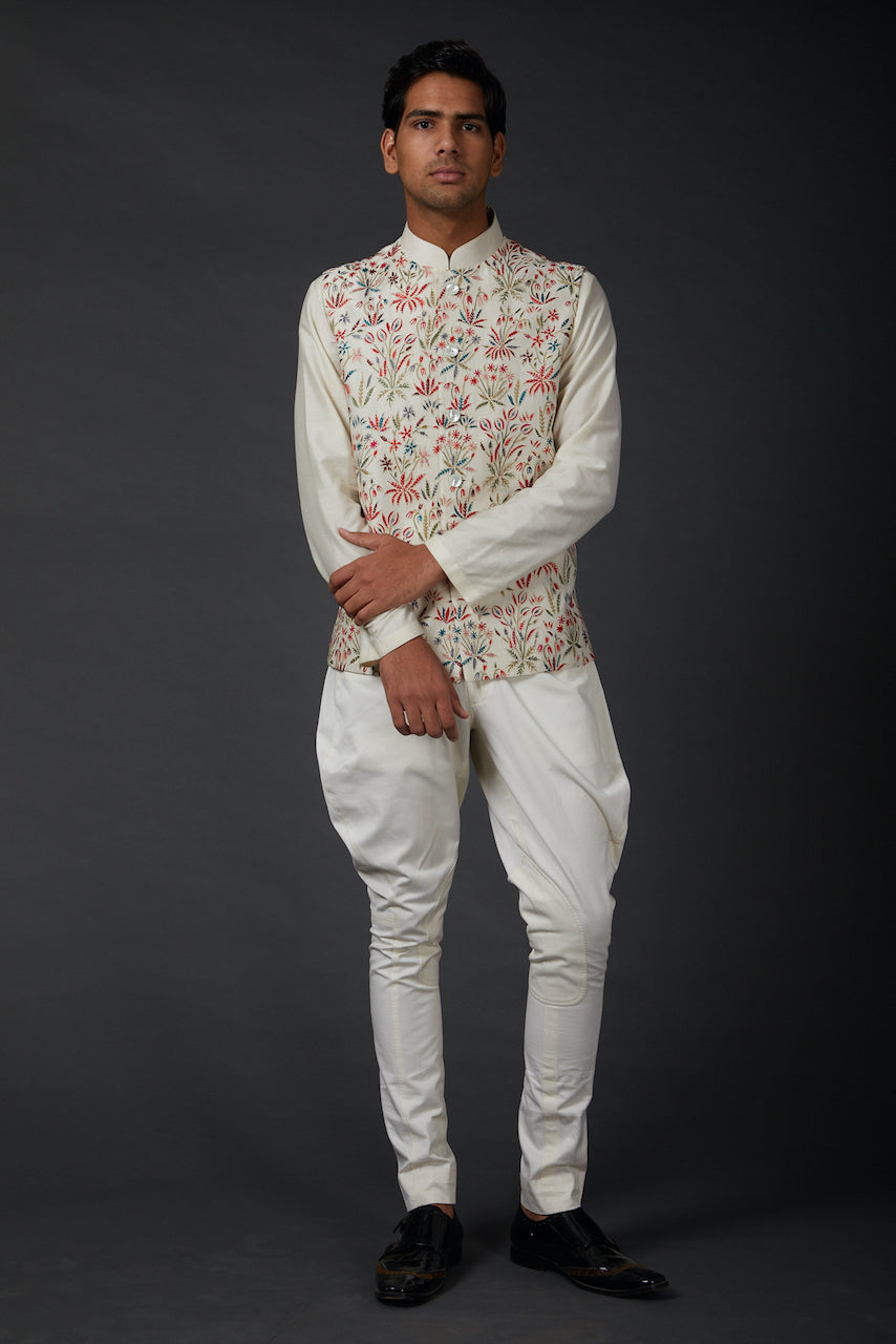 Ivory Linen Resham Thread Embroidered bundi