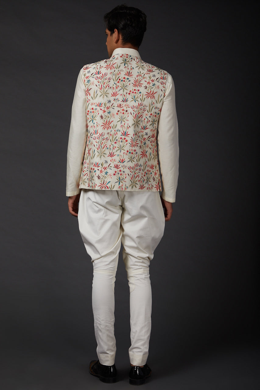 Ivory Linen Resham Thread Embroidered bundi