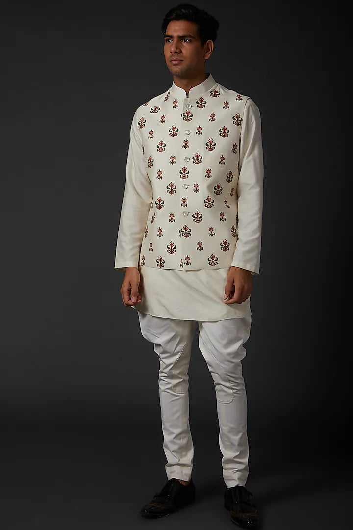 Ivory Matka Embroidered Bundi