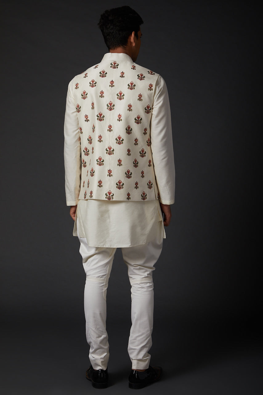 Ivory Matka Embroidered Bundi