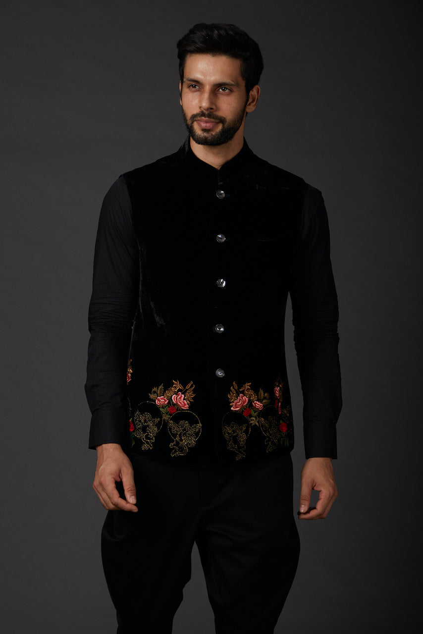 Black Matka Silk Embroidered Bundi