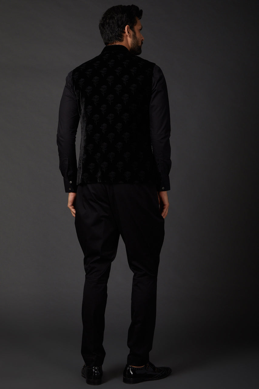 Black Silk Velvet Embroidered Bundi