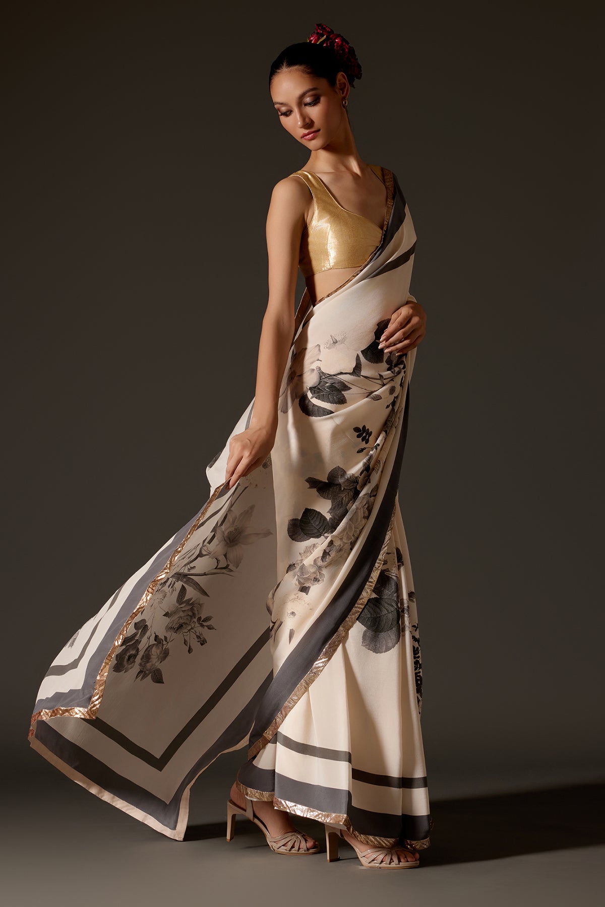 Crepe Saree With Floral Digital Print & Gotta Border