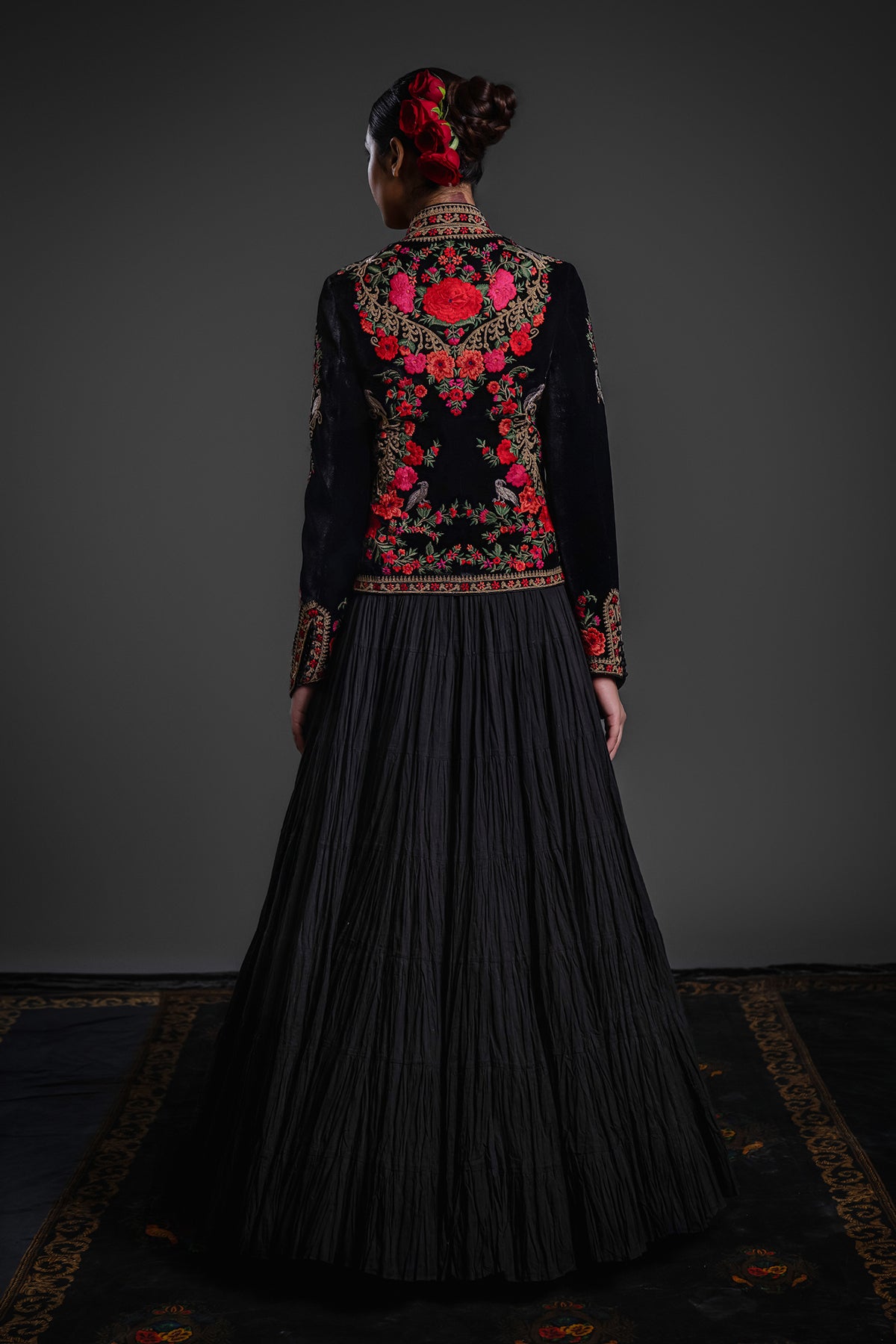 Black Velvet Short Jacket With Embroidery