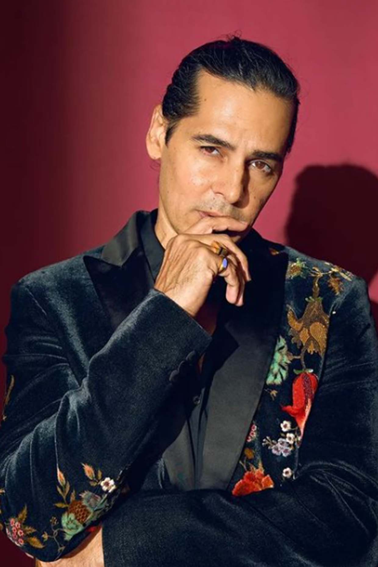 Men's Digital Printed Embroidered Tuxedo