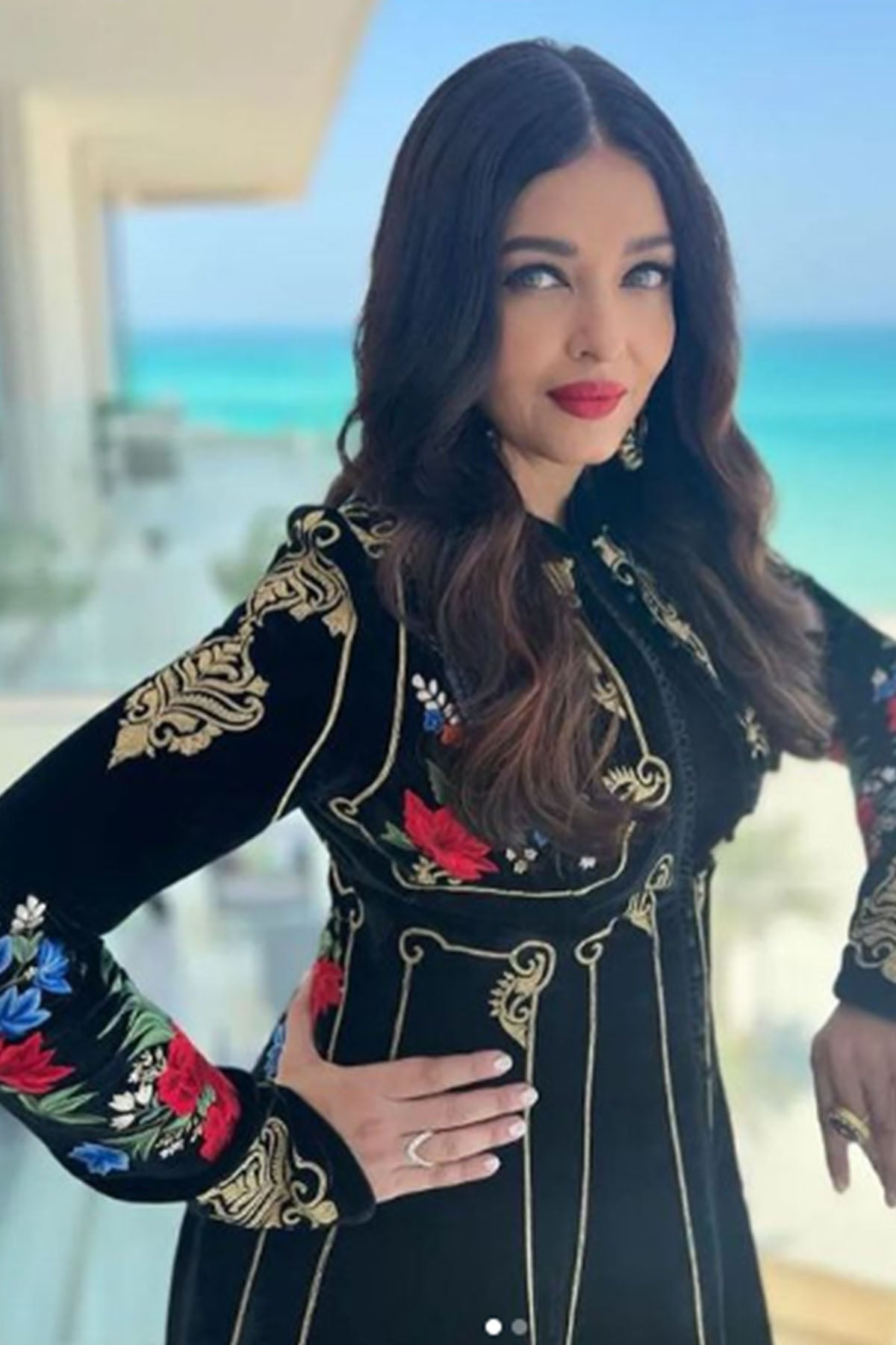 Embroidered Long Jacket