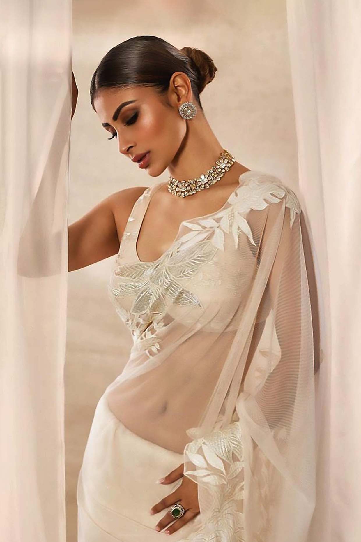 Women's Ivory Embroidered net saree