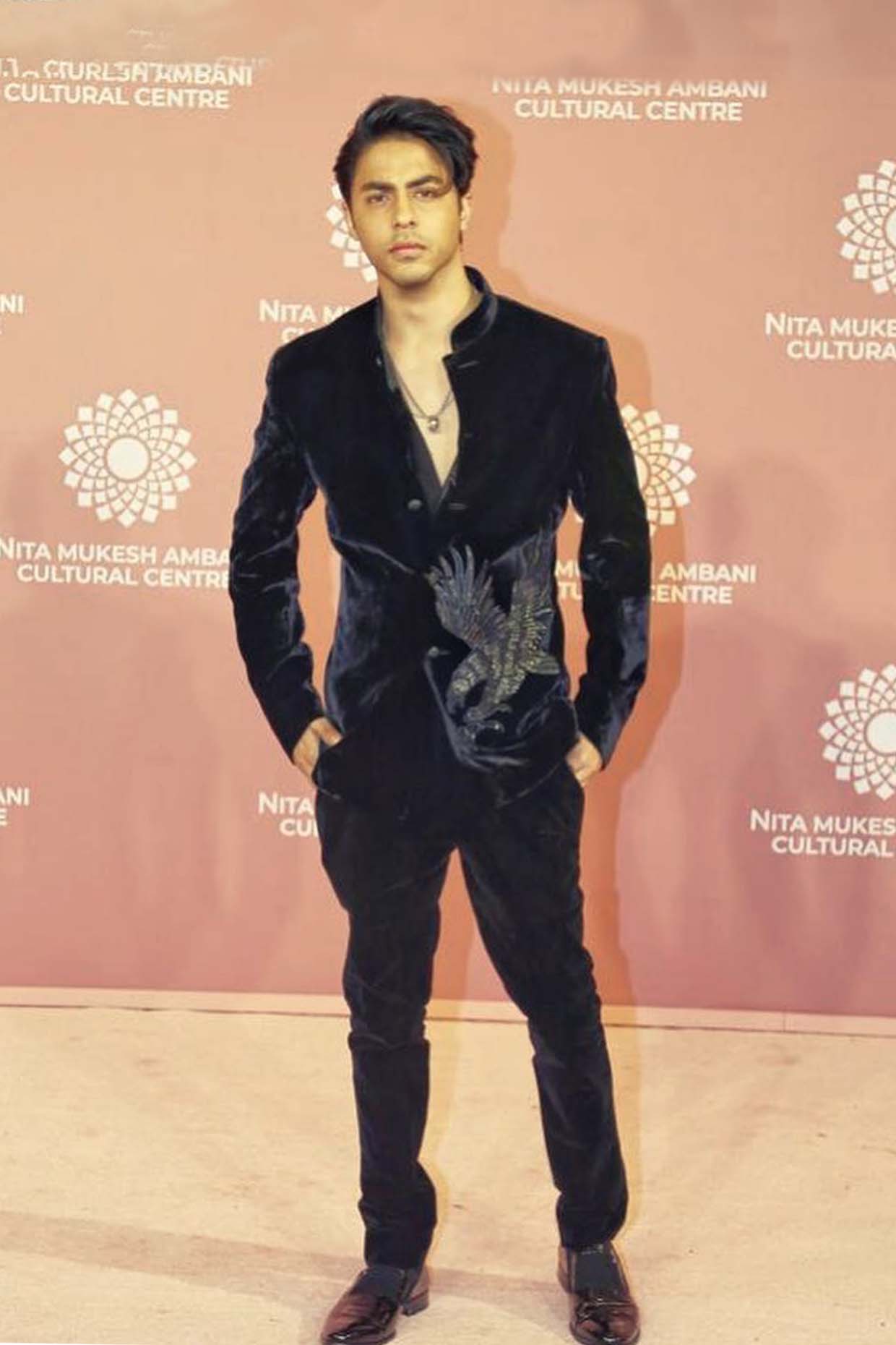 MEN'S BLACK BANDGALA