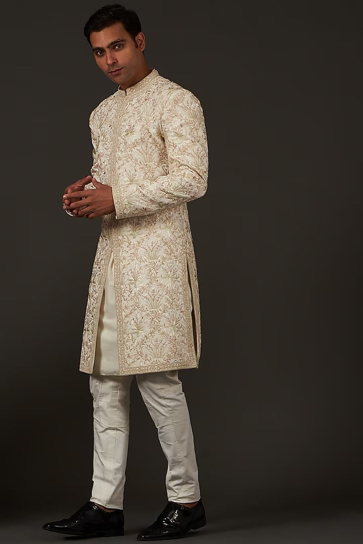 Men Ivory Resham Hand Embroidered Sherwani